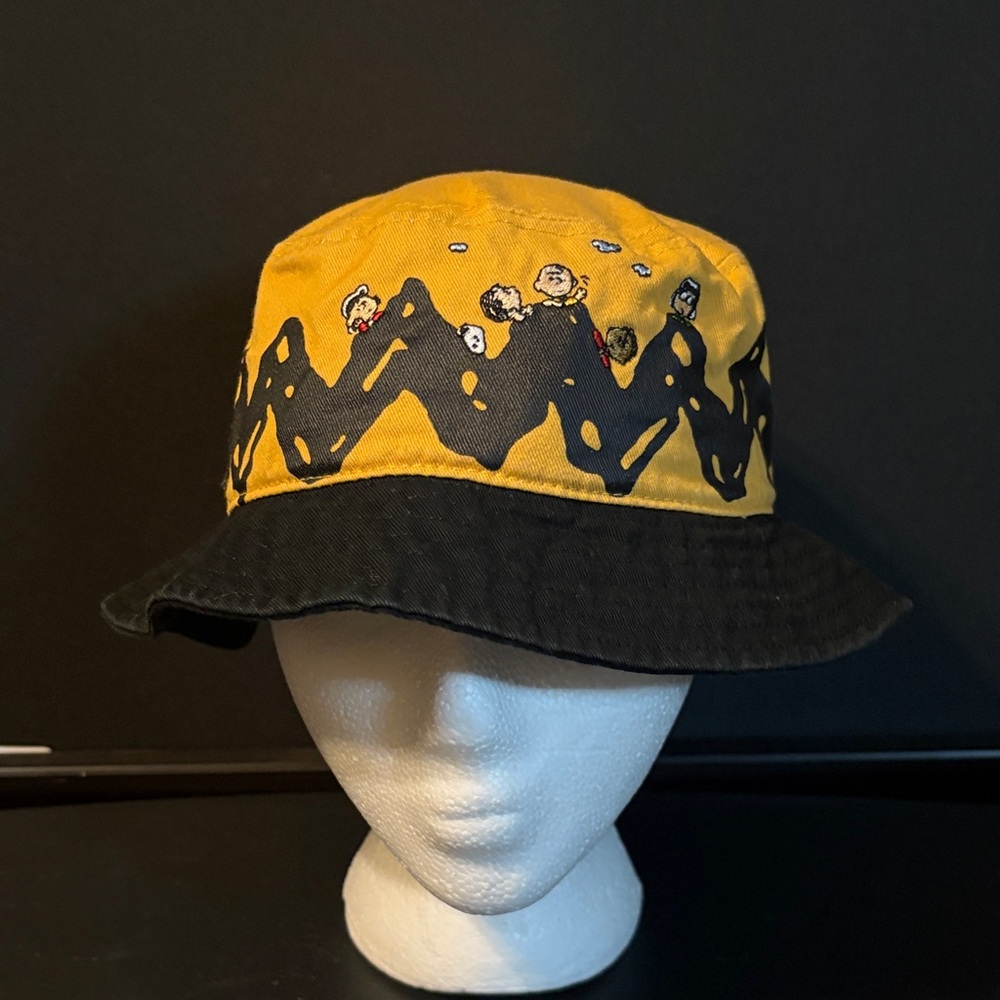 Peanuts Charlie Brown Yellow and Black Graphic Bucket Hat
